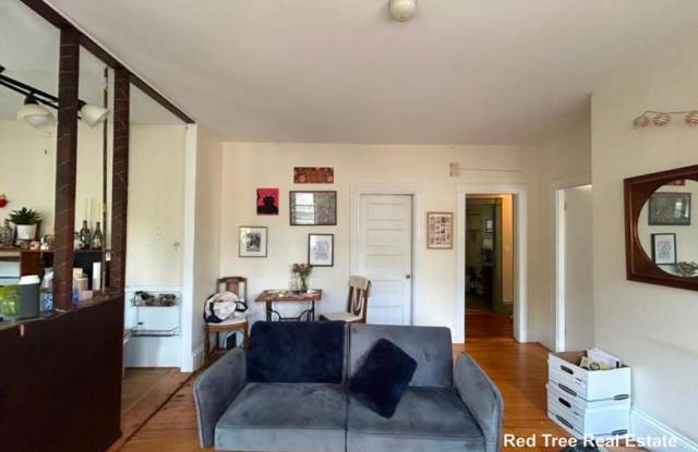 12 Glenwood Ave. Gallery 4