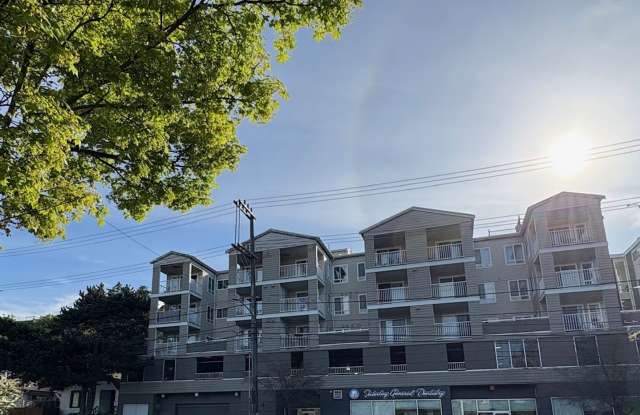 Gilman's Fairway Condominiums ~ Queen Anne photos photos