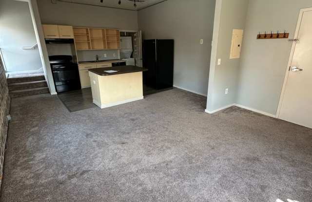 110 E. Allegan Lofts (Accord Management LLC) photos photos