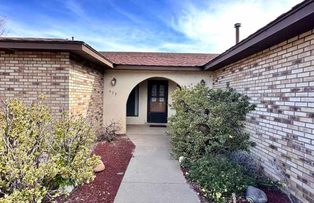 Move-In Special: ½ OFF First Month’s Rent! 3 Bedroom 2 Bathroom 2109 Sqft photos photos