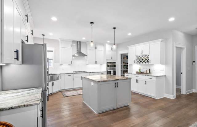 1543 Amblewood Way Gallery 3