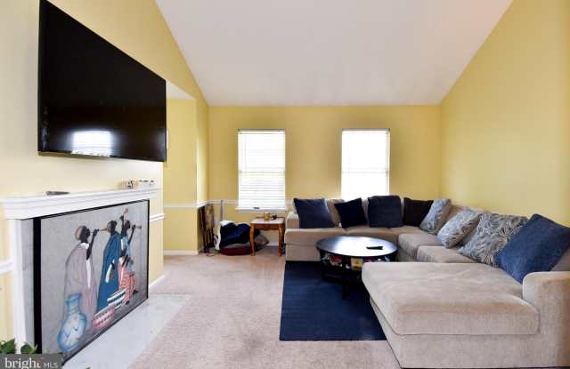 12235 WADSWORTH WAY Gallery 3