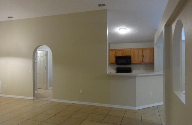 4614 Newbourne Way Gallery 4