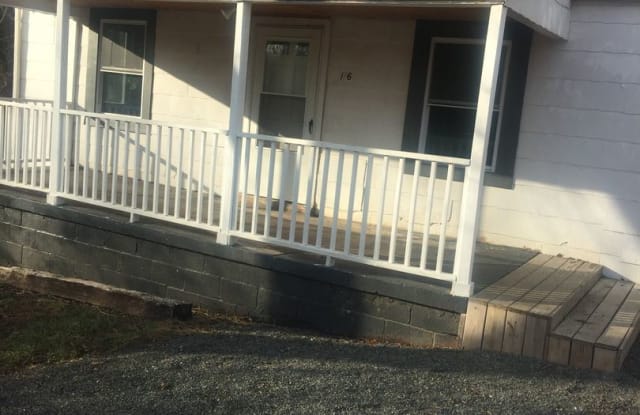 16 Circle Dr - 16 Circle Drive, Reidsville, NC 27320