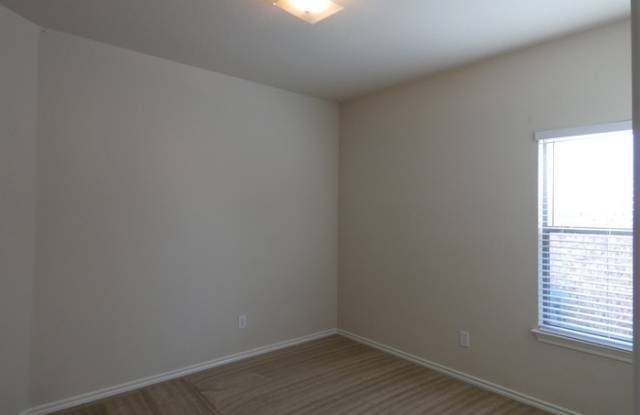 10017 Tulare Lane Gallery 4