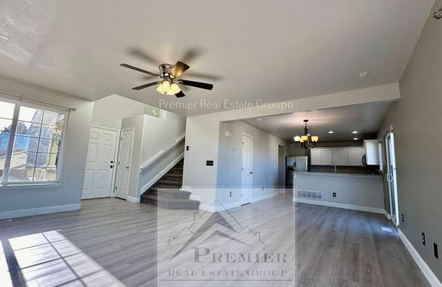 7670 Bentwater Drive Gallery 4