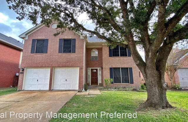316 Lasso St - 316 Lasso Street, Angleton, TX 77515