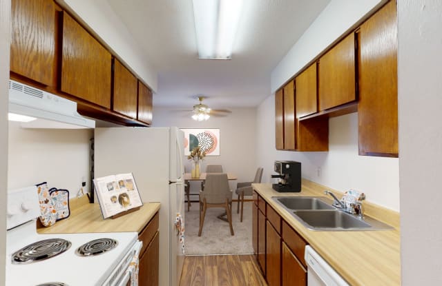 Cedar Gate Apartments Gallery 2