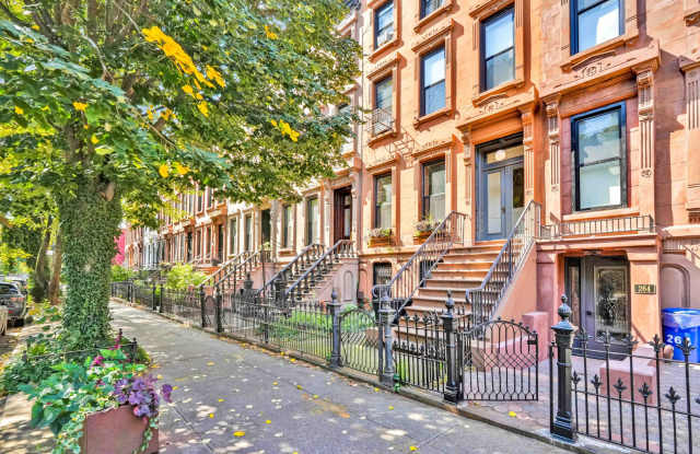 1BR Stuyvesant Heights Garden Oasis with In-Unit Laundry  Utilities Included photos photos