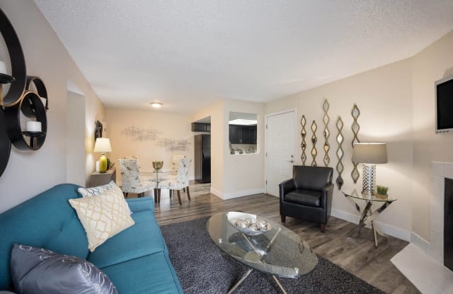 Woodland Hills Apartments Gallery 2