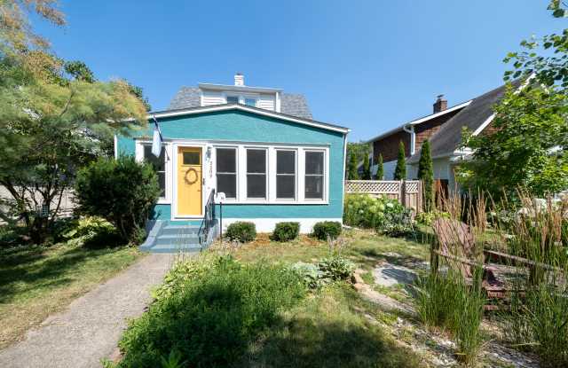3309 45th Ave. S. Gallery 2