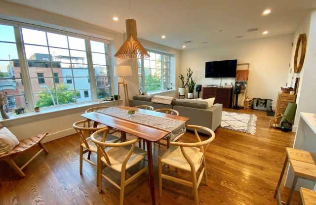 368 GATES Avenue unit: 4 photos photos