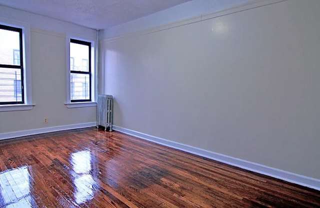 2305 Grand Ave Gallery 4