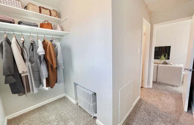 The Capri Apartments Gallery 4