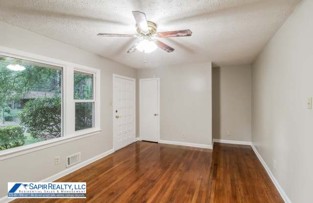 2694 Fairlane Dr SE Gallery 3