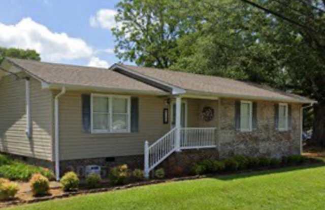 328 S Peachtree Street photos photos