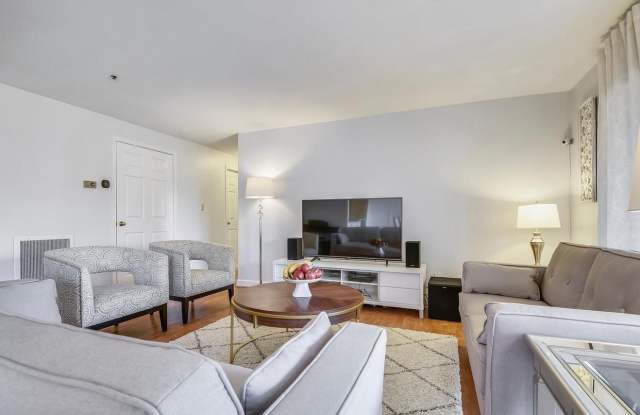 2 Southerly Court Gallery 2