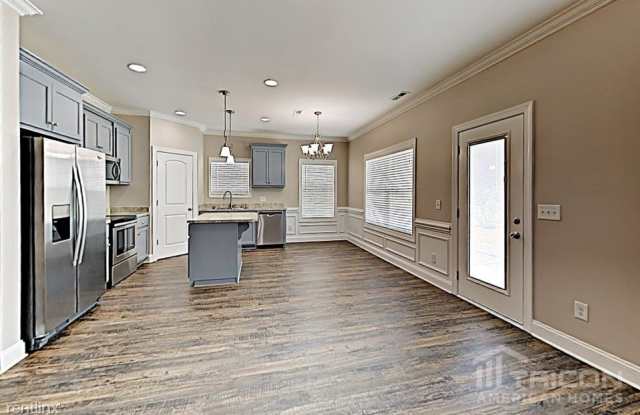 8253 Chilkoot Lane Gallery 3