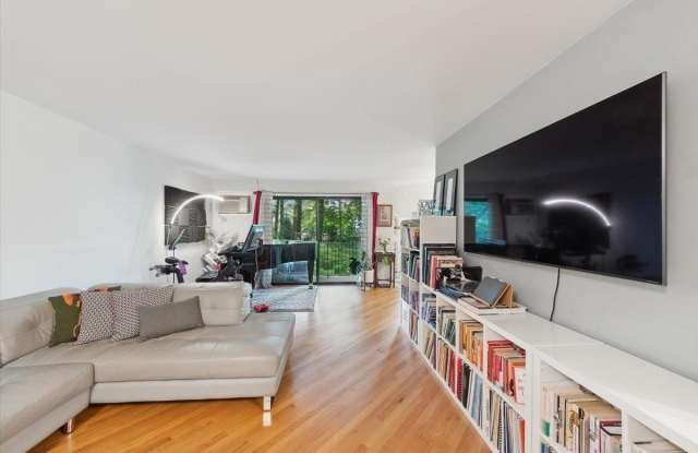500 Central Park Avenue photos photos