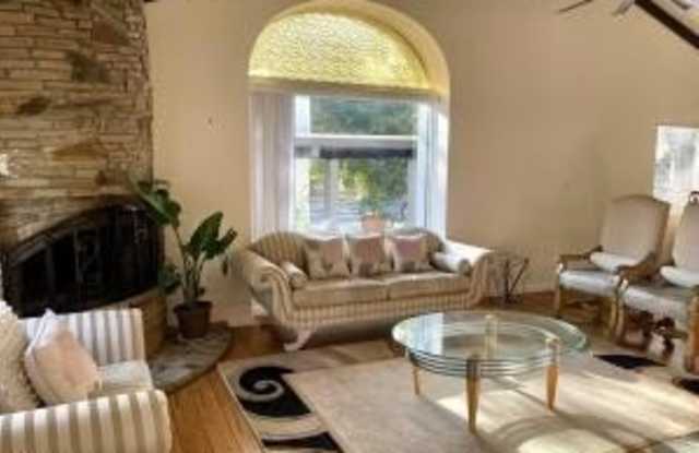 718 S La Luna Avenue S photos photos