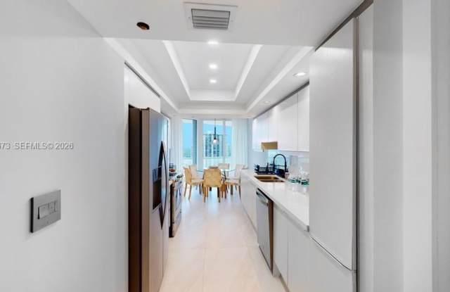 7000 Island Boulevard 1808, Aventura, FL 33160 Gallery 1