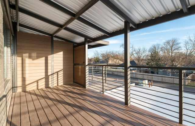 330 W Lamar Street Gallery 2