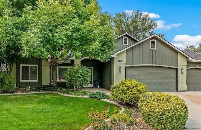 Beautiful 3 bed 2 bath in Meridian Tumble Creed Subdivision just off Linder and Ustick Rd. photos photos