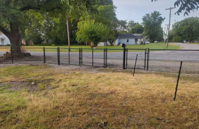 2 Bedroom Available - 410 E 6th, Lamar MO Gallery 3