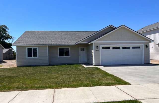 Newer Construction Home For Rent! photos photos
