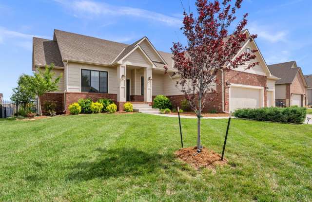 Luxury Home - Month-to-Month or 6-month Lease - Available Now! photos photos
