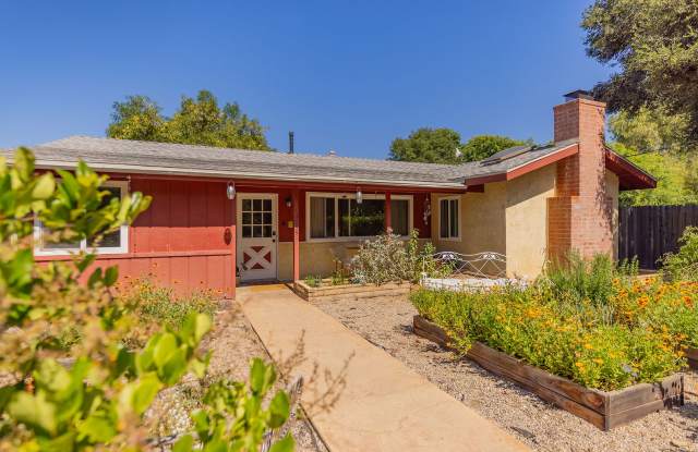 Upper Ojai Country Charmer w/Granny Flat photos photos