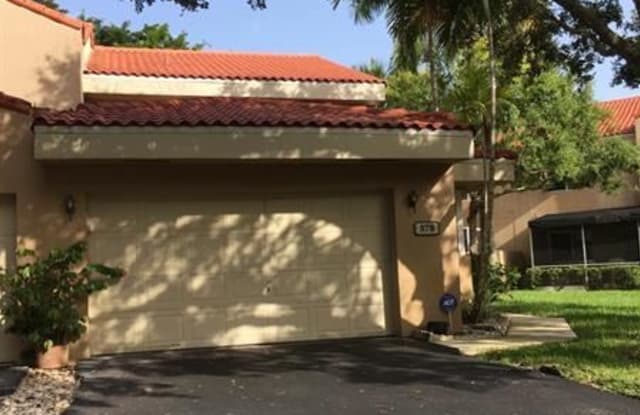 578 N University Dr - 578 N University Dr, Plantation, FL 33324