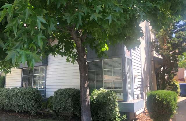 Coming Soon! - Paradise Hills 3BR / 2 BA Townhome 1878 Manzana Way, 92139 - 1878 Manzana Way, San Diego, CA 92139