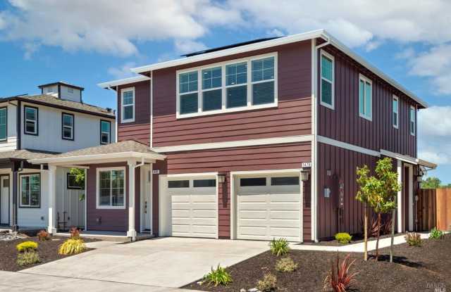 1134 Comiskey Way Gallery 2