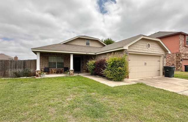 Available June 16th! Pets Accepted! photos photos