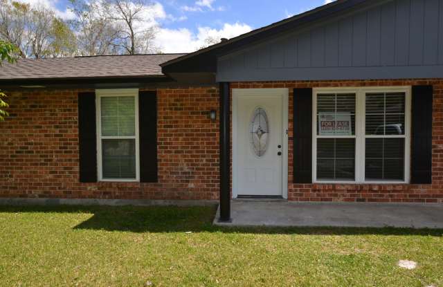 Must See!  Newly remodeled, 3 bdroom, 1.5 bath home in Mayfair North Subdivision photos photos