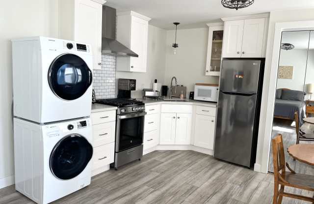 2016 Norwalk Ave photos photos