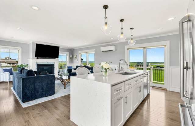 65 Plum Island Turnpike photos photos