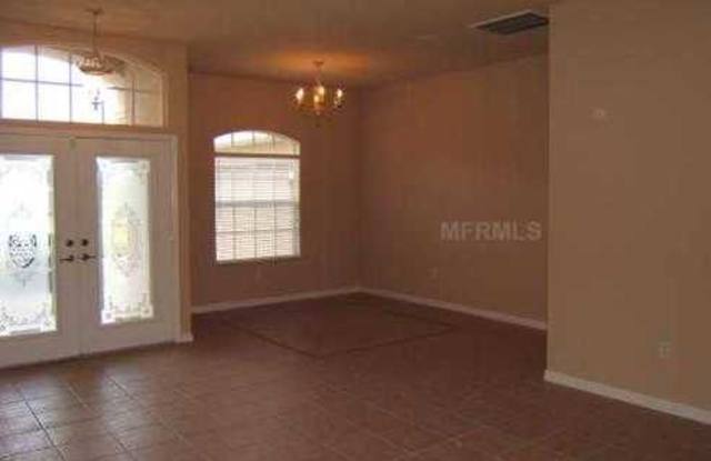 310 Greendale Ct Gallery 3