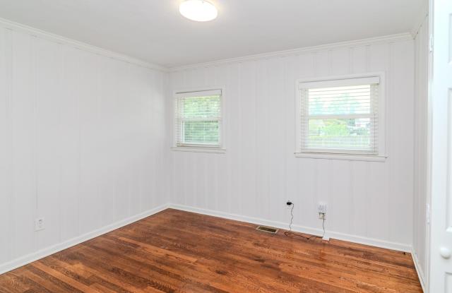 282 Zandale Drive Gallery 4