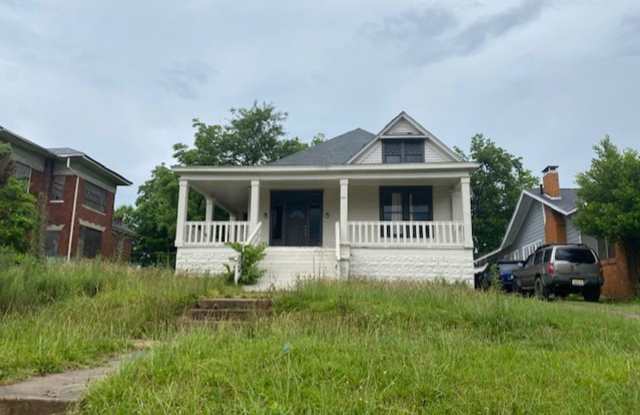 Three bedroom two bath house ready for a new resident photos photos
