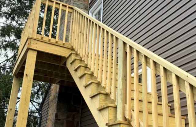 Studio Apartment in Mill Hall Close to Greenhouse! Gallery 4