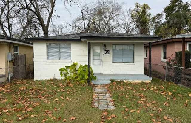 RATE DROP ALERT (was $1600/month)! photos photos