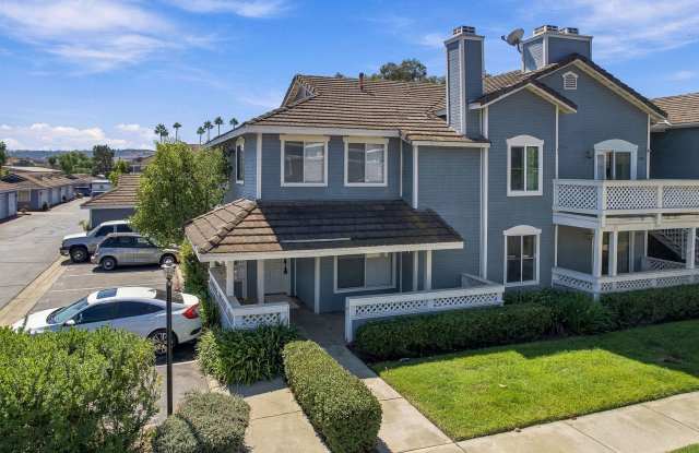 Charming 3 bd Townhome in Historic Poway District Gallery 3