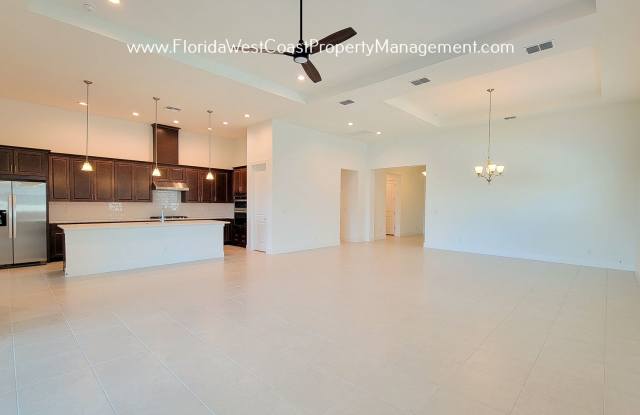 IMPRESSIVE TOLL BROTHERS HOME! SUPERIOR FINISHES with SUPERIOR AMENITIES! ISLES AT LAKEWOOD RANCH! Gallery 4