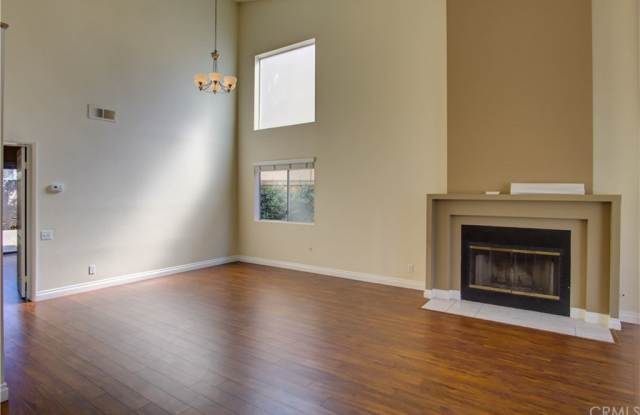 16561 Middleton Avenue Gallery 4