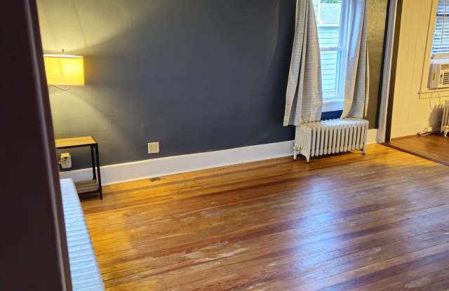 89 Eagle Street Gallery 2