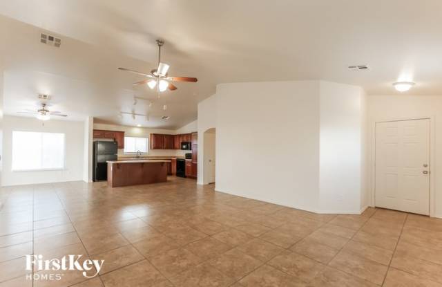 16542 West Maricopa Street Gallery 3