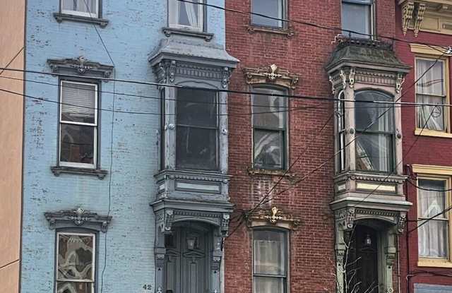 44 A Clinton Avenue unit: A photos photos