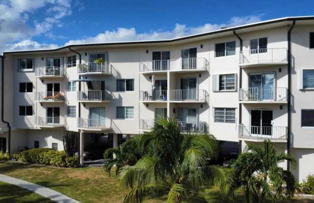 1967 S OCEAN Boulevard Gallery 3